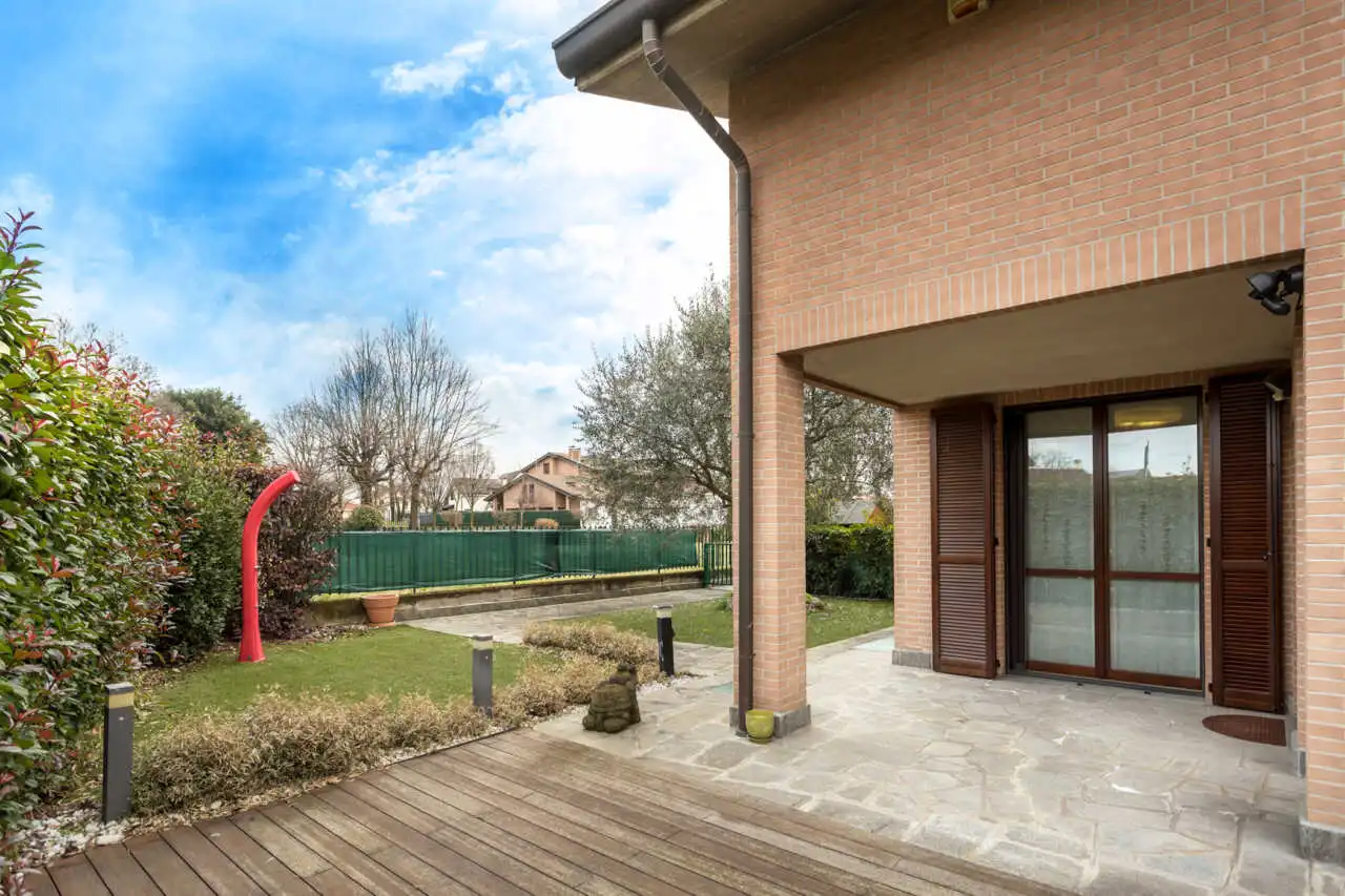villa-di-testa-in-vendita-a-cavenago-di-brianza-monza-e-brianza-CAVENAGO-15