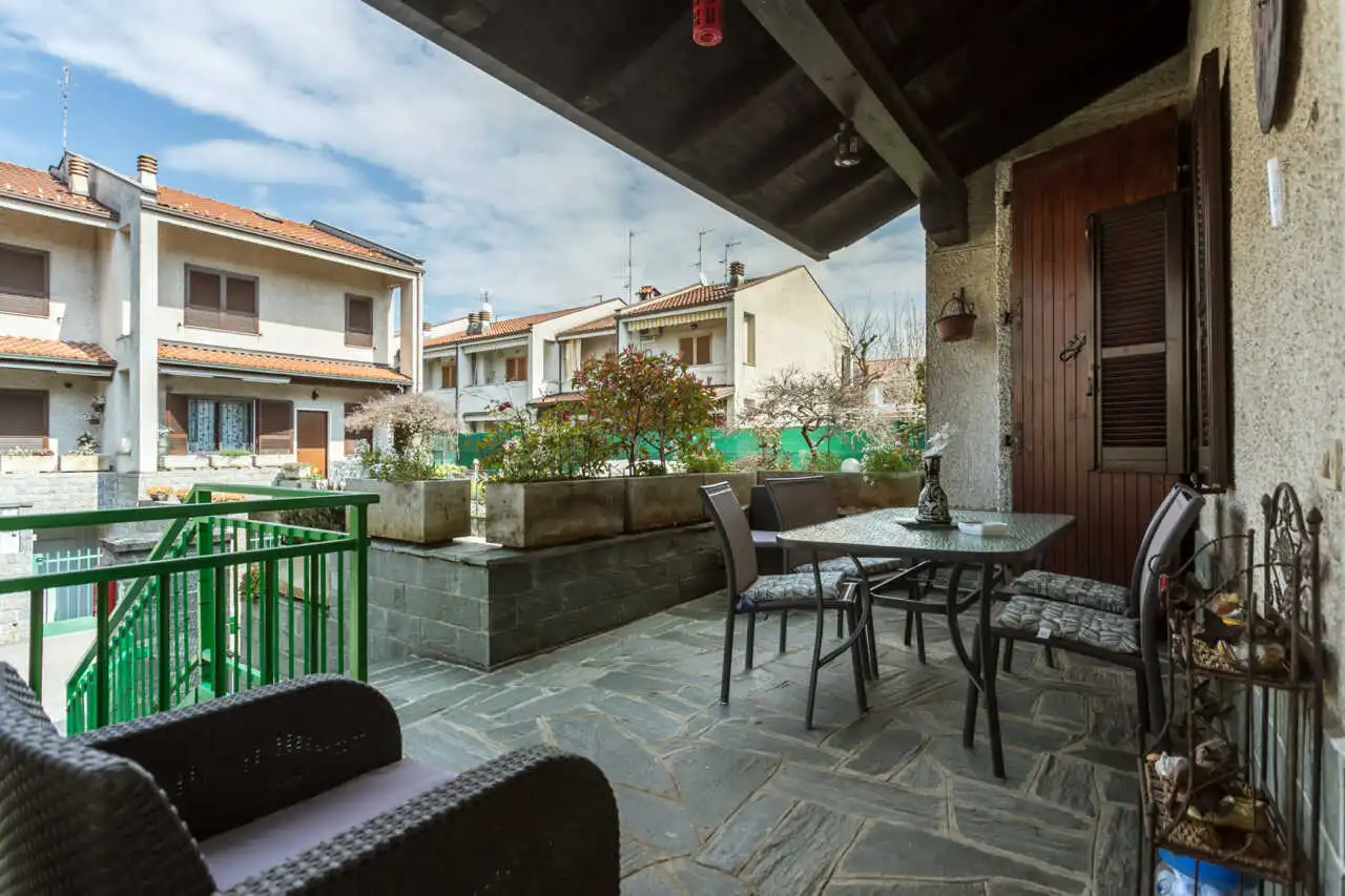 villa-di-testa-in-vendita-a-ornago-monza-e-brianza-casa&style-agenzia-immobiliare-milano-e-brianza-15