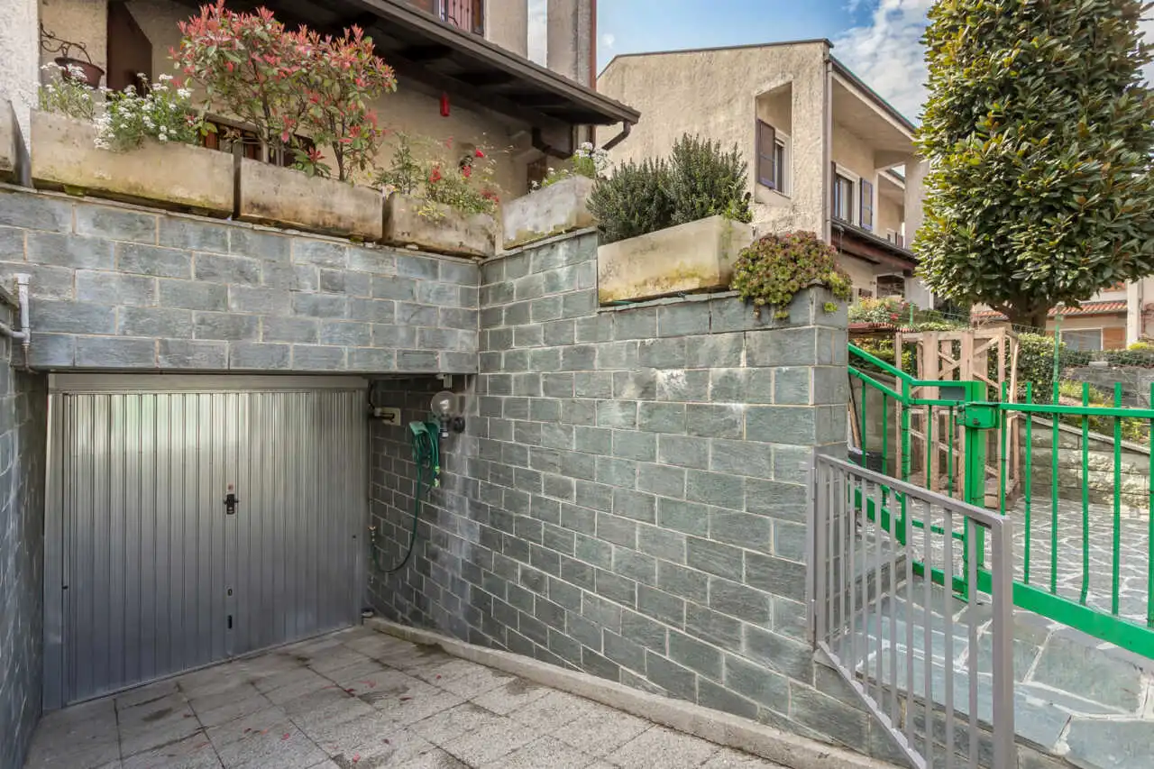 villa-di-testa-in-vendita-a-ornago-monza-e-brianza-casa&style-agenzia-immobiliare-milano-e-brianza-35