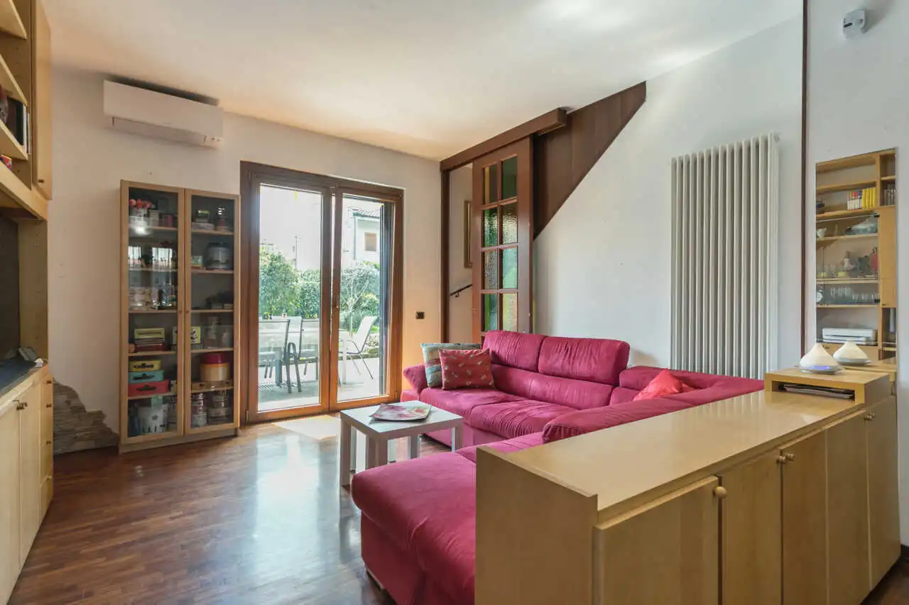 villa-di-testa-in-vendita-a-ornago-monza-e-brianza-casa&style-agenzia-immobiliare-milano-e-brianza-5