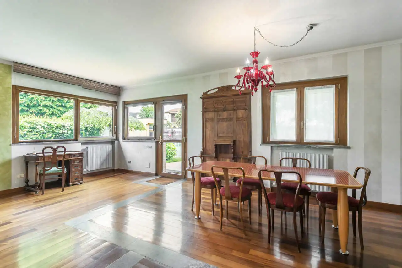 villa-a-cavenago-di-brianza-in-vendita-casa&style-immobiliare-milano-brianza-valutazioni-gratuite-12