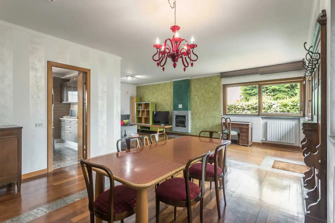 villa-a-cavenago-di-brianza-in-vendita-casa&style-immobiliare-milano-brianza-valutazioni-gratuite-13