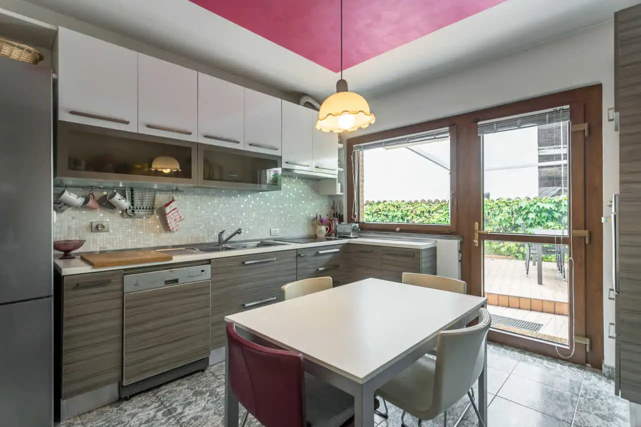 villa-a-cavenago-di-brianza-in-vendita-casa&style-immobiliare-milano-brianza-valutazioni-gratuite-16