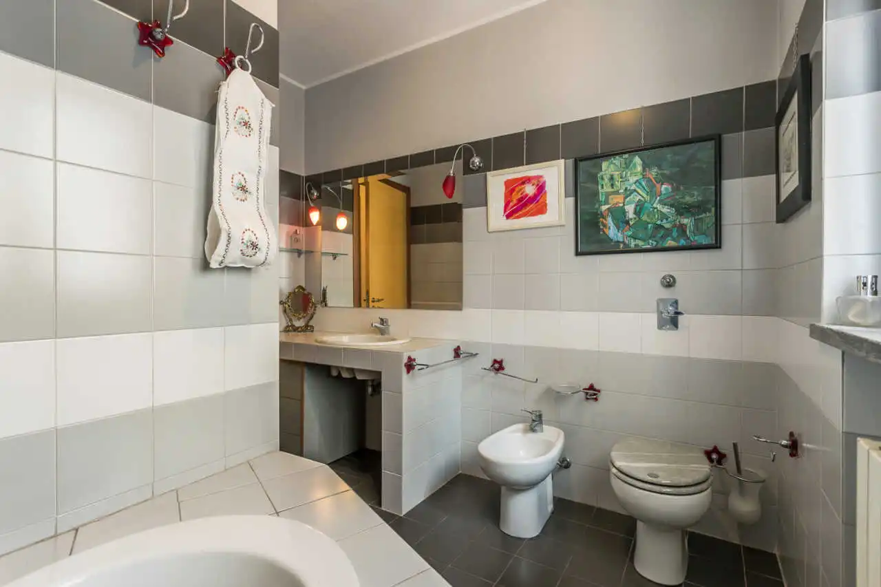 villa-a-cavenago-di-brianza-in-vendita-casa&style-immobiliare-milano-brianza-valutazioni-gratuite-37