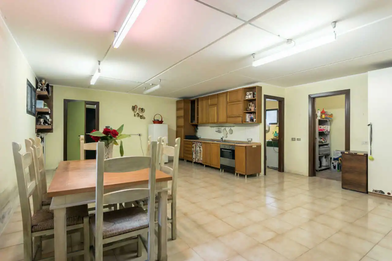 villa-a-cavenago-di-brianza-in-vendita-casa&style-immobiliare-milano-brianza-valutazioni-gratuite-41