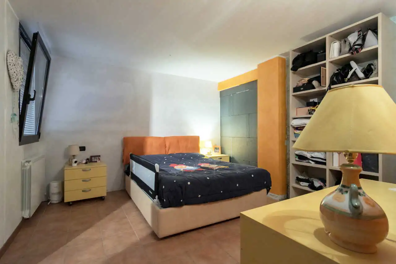 appartamento-con-giardino-di-500-mq-a-busnago-in-vendita-con-tavernaBUSNAGO-14