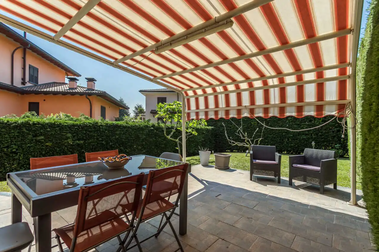 appartamento-con-giardino-di-500-mq-a-busnago-in-vendita-con-tavernaBUSNAGO-25