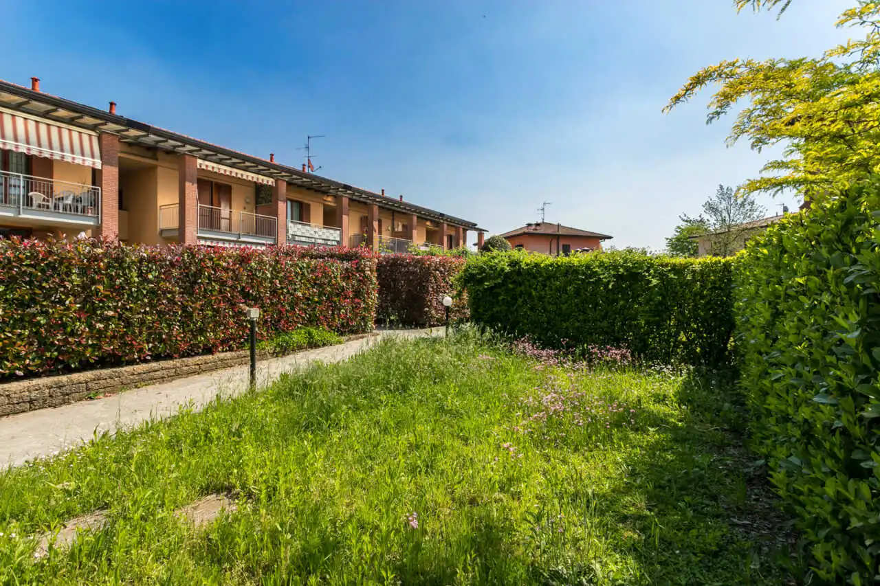 appartamento-con-giardino-di-500-mq-a-busnago-in-vendita-con-tavernaBUSNAGO-33