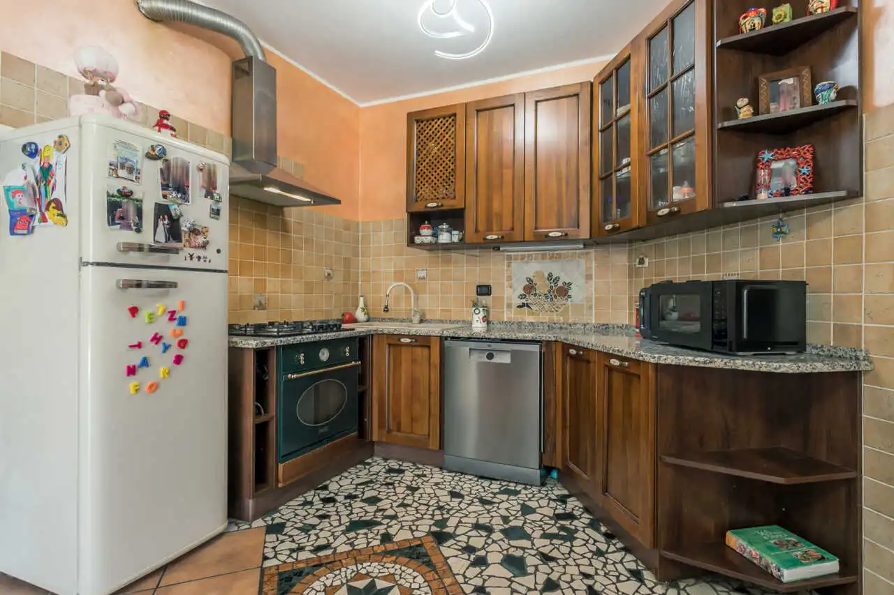 appartamento-con-giardino-di-500-mq-a-busnago-in-vendita-con-tavernaBUSNAGO-6