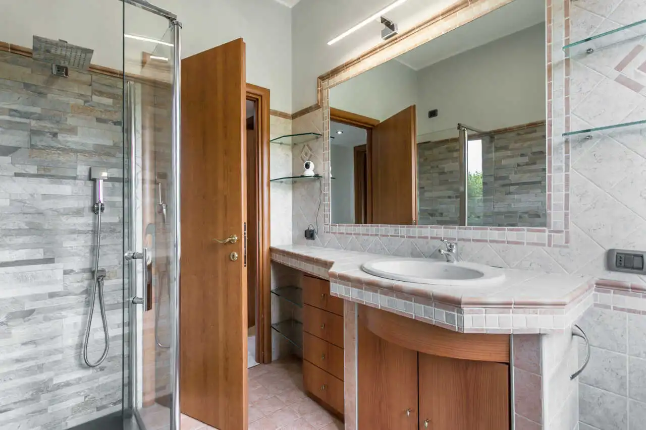appartamento-ultimo-piano-a-vimercate-luminoso-silenzioso-3-balconi-box-casa&style-migliore-agenzia-immobiliare-monza-brianza (1 (19)