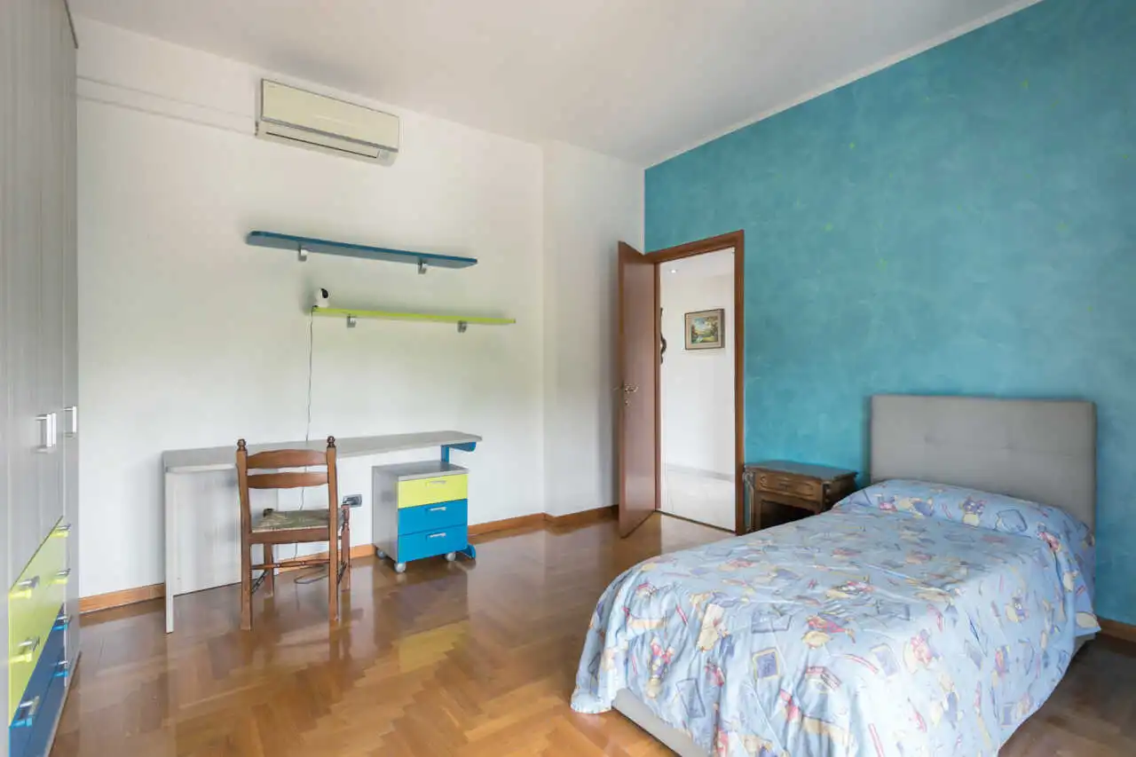 appartamento-ultimo-piano-a-vimercate-luminoso-silenzioso-3-balconi-box-casa&style-migliore-agenzia-immobiliare-monza-brianza (1 (21)