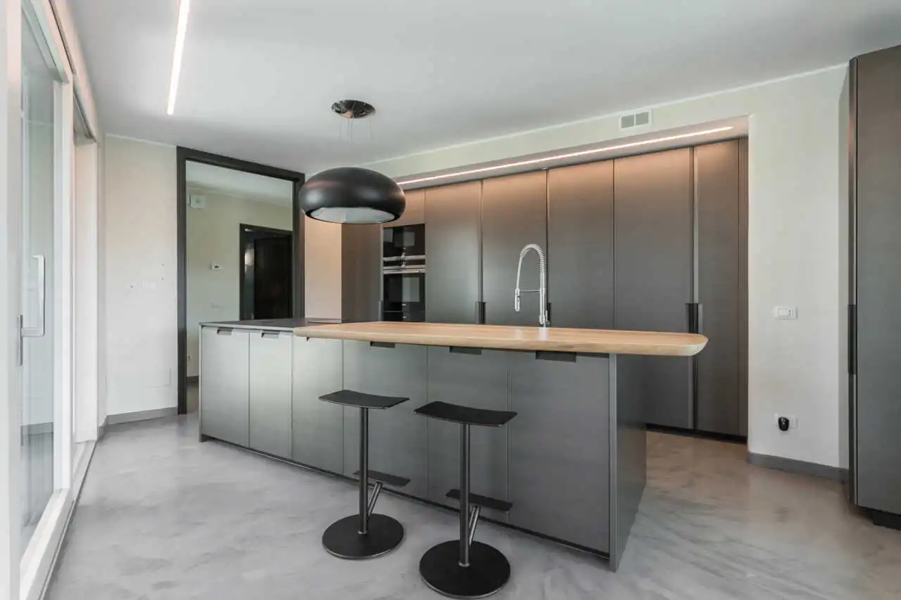 villa-con-piscina-a-carugate-stile-moderno-migliore-agenzia-immobiliare-milano-e-brianza-casa&style (14)