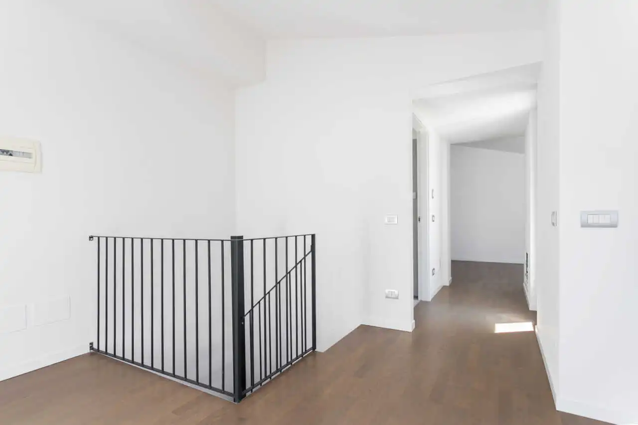Appartamento a Lissone Monza e Brianza in Vendita 3 locali Duplex Piano 3 e 4 A13.3 24