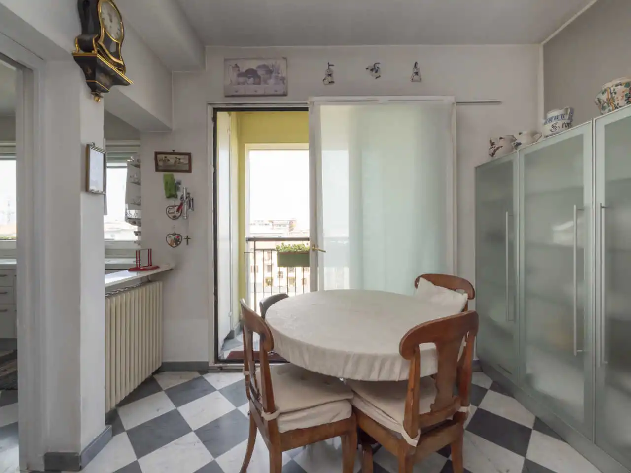 prestigioso-attico-a-milano-su-due-livelli-con-terrazzi-panoramici (5)