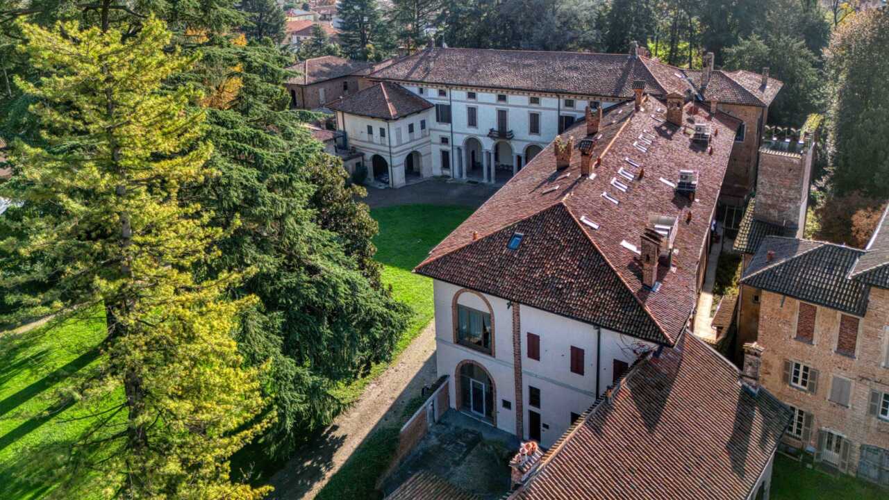 villa-d-epoca-Corbetta-agenzia-immobiliare-casa&style-drone-milano-brianza (1)