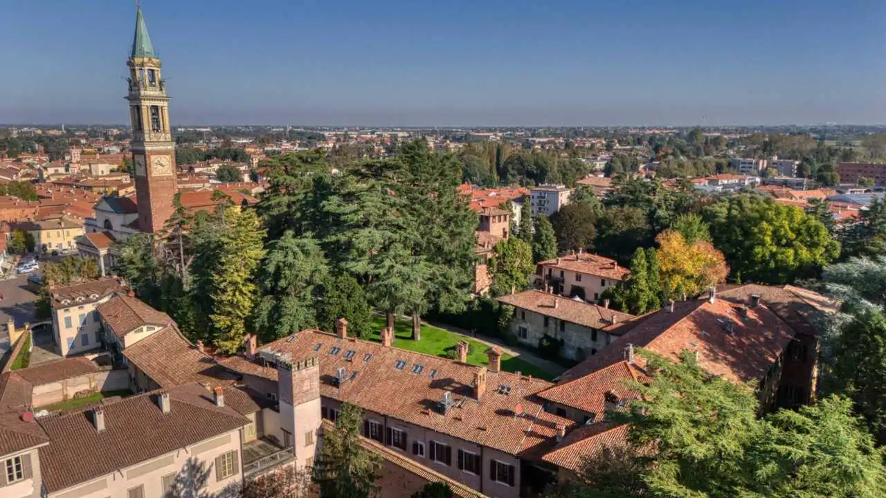 villa-d-epoca-Corbetta-agenzia-immobiliare-casa&style-drone-milano-brianza (11)