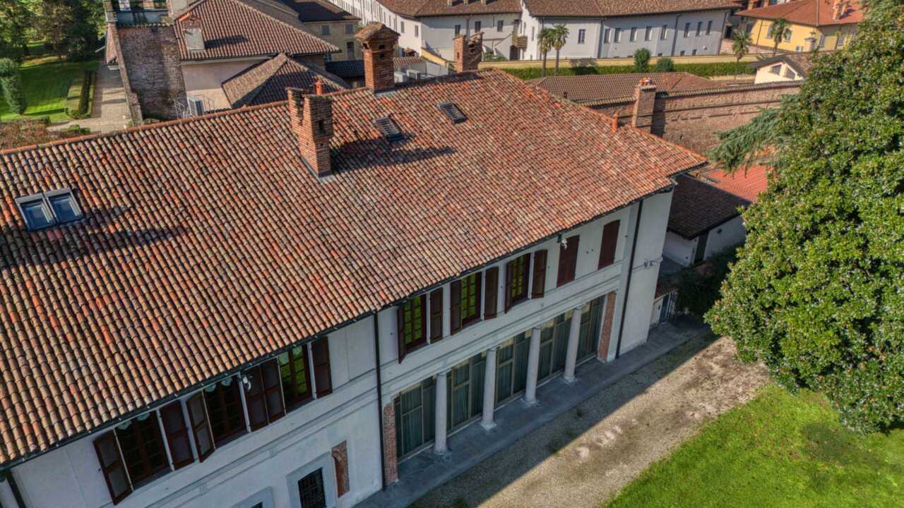 villa-d-epoca-Corbetta-agenzia-immobiliare-casa&style-drone-milano-brianza (7)
