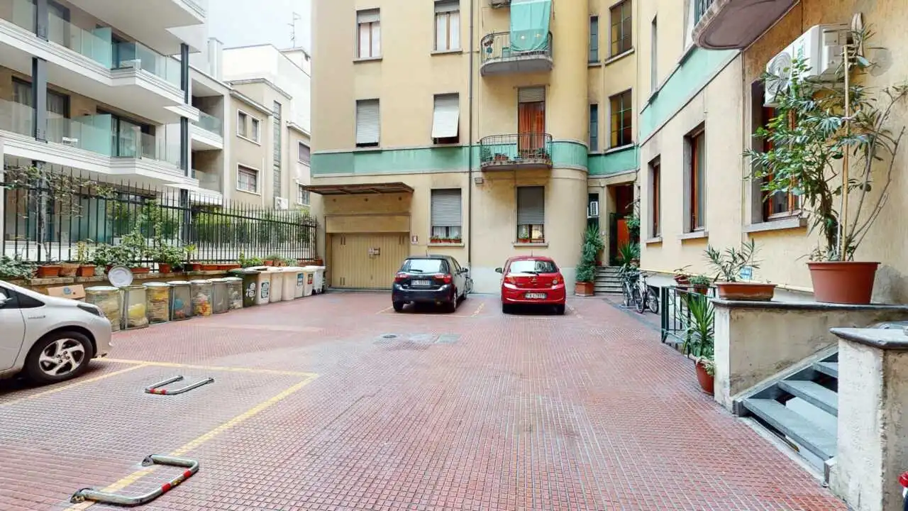 Via-Mauro-Macchi-63-Milano-12082022_175020